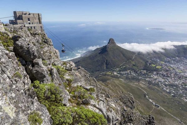 South Cape Town Sky lift on Table Mountain